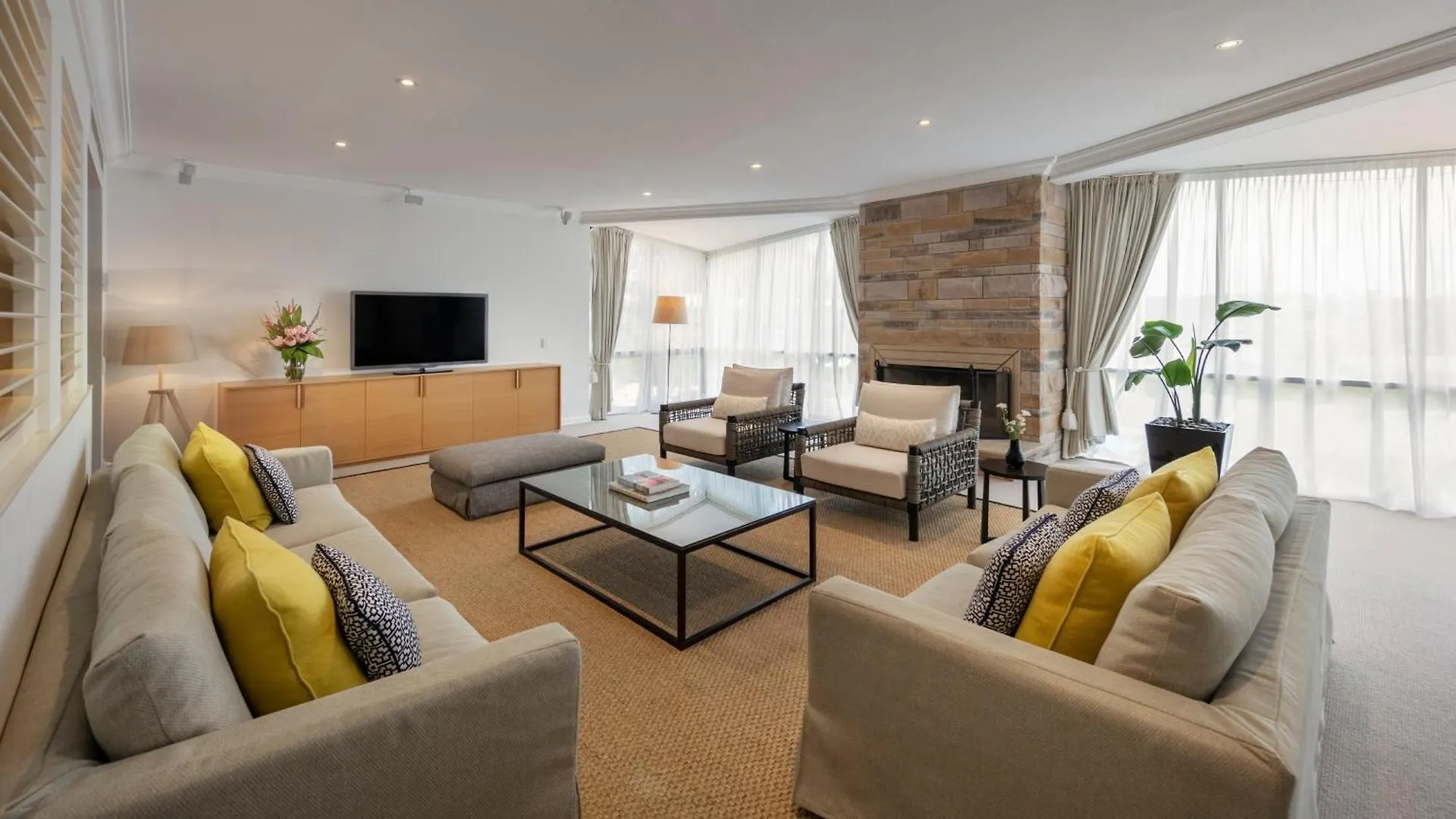 Intercontinental Sanctuary Cove Resort By Ihg Gold Coast